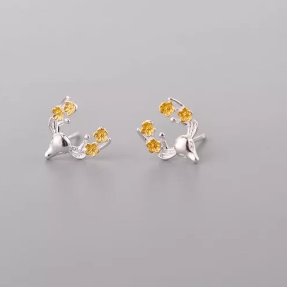 S925 Flower Deer Stud Earrings - Picture 3 of 9